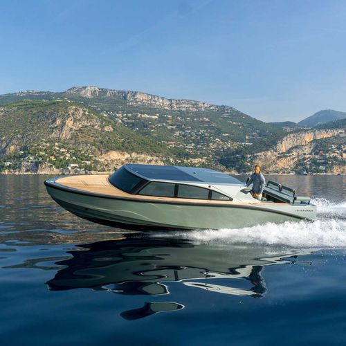 Vedette in-bord - LIMOUSINE  - Xtenders - bimoteur / hard-top / open