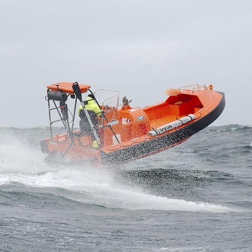 Bateau de sauvetage - HB Springer 660 - HUKKELBERG BOATS - in-bord hydrojet / en aluminium / coque rigide