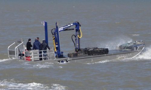 Bateau de transport logistique - CHALANDS À ROUES - Navalu - hors-bord / en aluminium
