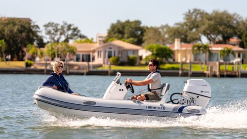 Bateau pneumatique hors-bord - CL 380 - HIGHFIELD BOATS - semi-rigide / à console centrale / open