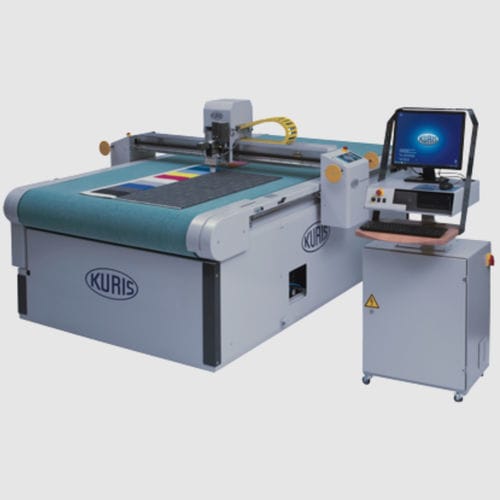 Table de découpe à convoyeur - 3001S - Kuris Spezialmaschinen - de tissus / pour textiles / pour chantier naval