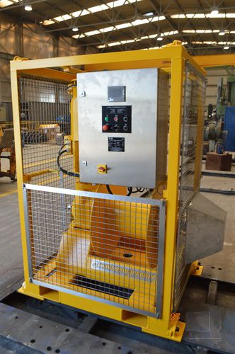 Treuil pour chantier naval - 0.7Te - ROMICA TIE GROUP - à moteur électrique