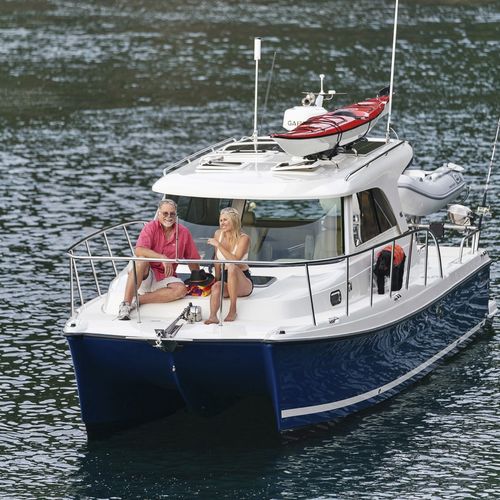 Vedette catamaran - C107 - Aspen Power Catamarans - hors-bord / bimoteur / avec timonerie