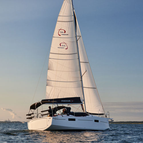 Voilier de croisière - Maxus 34 - Northman Krysztof Stepniak  - 3 cabines / 10 couchages / bout-dehors