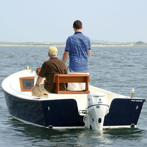 Coque open hors-bord - M500  - Mazury Sp. z o.o.  - à console centrale / max. 5 personnes / skiff
