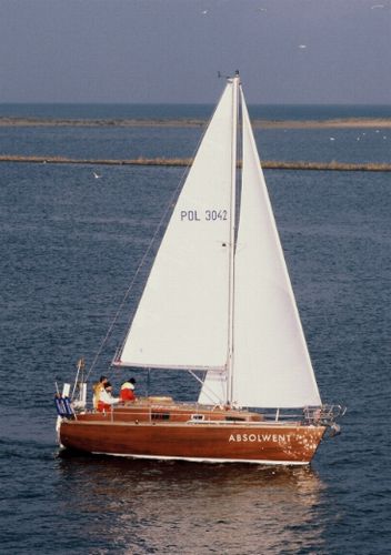 Voilier de croisière - ABSOLWENT 900 - HABER YACHTS Sp. z o.o.  - 7 couchages / en bois / bout-dehors