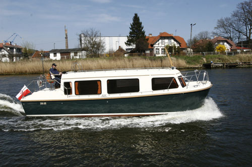Vedette in-bord - 33 Reporter - HABER YACHTS Sp. z o.o.  - diesel / hard-top / de charter