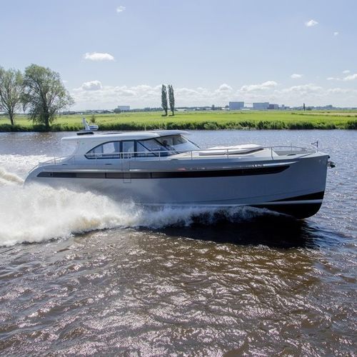 Motor-yacht de croisière - 56S PERFORMANCE - Steeler Yachts - hard-top / IPS / 2 cabines