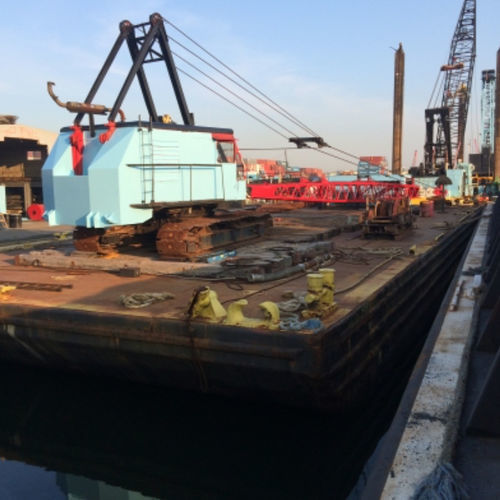 Navire spécial barge grue - Jamaica Bay - Donjon Marine - en acier
