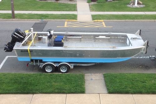 Bateau de travail - 24 - Donjon Marine - hors-bord / en aluminium / semi-rigide