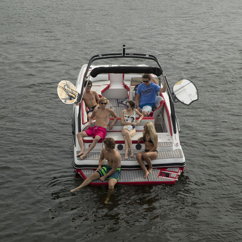 Deck-boat in-bord - 211 I/O SCX - Starcraft - max. 12 personnes