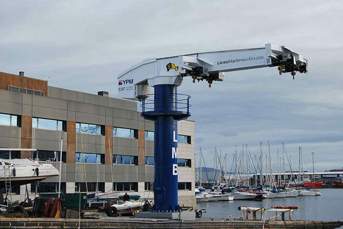 Grue pour marina - COUNTERWEIGHT - YPMarinas - potence pivotante