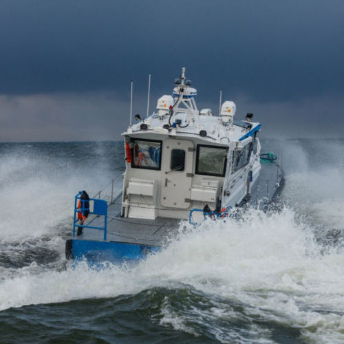 Bateau de surveillance - 13 SAR - Baltic Workboats AS - bateau de recherche et sauvetage / in-bord / en aluminium