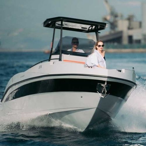 Cabin-cruiser hors-bord - NIREUS Ω53 ELEGANCE - LGK MARINE - open / max. 8 personnes / bain de soleil