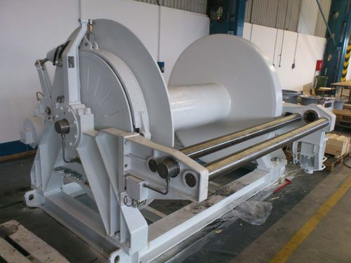 Treuil pour navire de pêche - Adria Winch - d'amarrage / à moteur électrique / à entraînement hydraulique