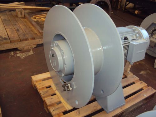 Treuil pour navire - Adria Winch - pour mise en sécurité de cargaison / de remorquage / à moteur électrique