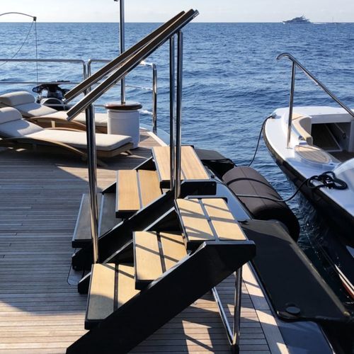 Marche d'embarquement - C-QUIP INTERNATIONAL LTD.