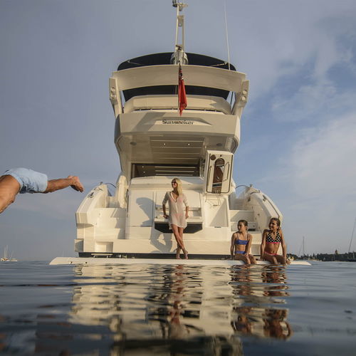 Plateforme de baignade - PHOENIX MARINE SOLUTIONS - élévatrice / marine / pour yacht