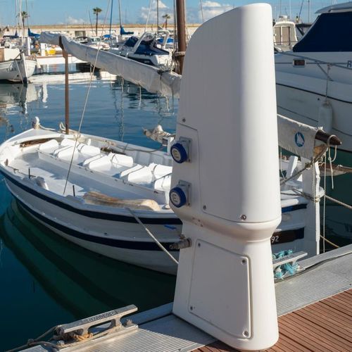 Borne de distribution électrique - HELM - MARCONN - VILTEC - avec éclairage intégré / de distribution d'eau / pour ponton