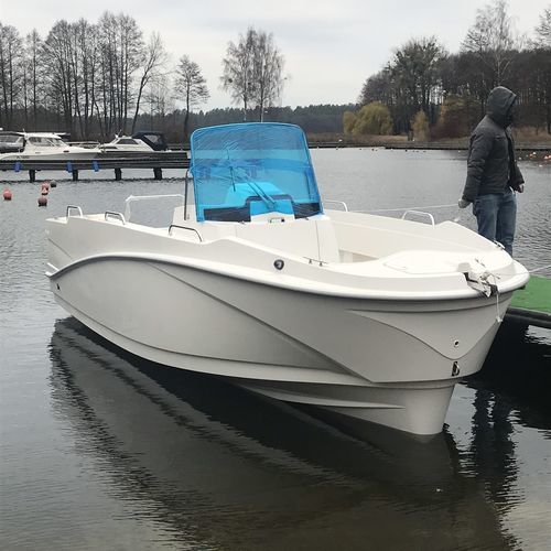 Bateau de pêche-promenade hors-bord - 22 CC - Driftmark Marine - open / à console centrale / en fibre de verre