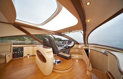 Vitrage pour yacht - Curved - AYDIN ACAR YACHT GLASS DENIZCILIK A.S. - trempé / laminé
