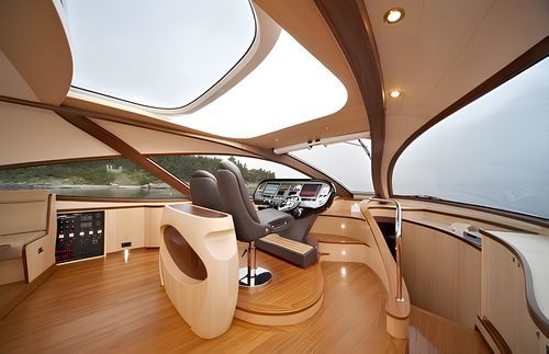 Vitrage pour yacht - Curved - AYDIN ACAR YACHT GLASS DENIZCILIK A.S. - trempé / laminé