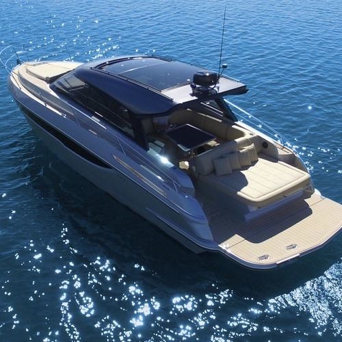 Vedette in-bord - Power 36 - Focus Motor Yachts - diesel / bimoteur / hard-top
