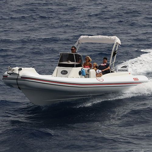 Bateau pneumatique hors-bord - MG 820 - SAVER  S.R.L. - semi-rigide / à console centrale / max. 22 personnes