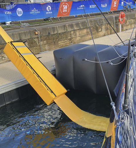 Pare-battage pour yacht - FENDACUBE - DEFENDA - pour ponton / de quai / carré