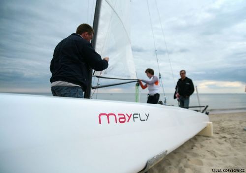 Catamaran de sport de régate - MAYFLY A-CAT - eXploder Cats - solitaire / simple trapèze / classe A