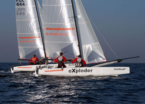 Catamaran de sport pour raid côtier - EXPLODER 20 - eXploder Cats - double / double trapèze / Formule 20