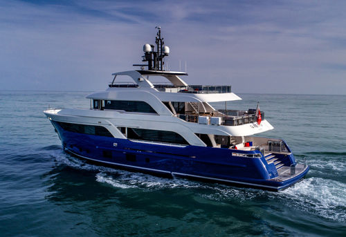Super-yacht de croisière - GATTO - Cantiere Delle Marche - raised pilothouse / 5 cabines