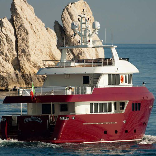 Motor-yacht de croisière - VITADIMARE  - Cantiere Delle Marche - à fly