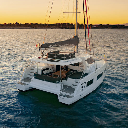 Catamaran - 37 - AVENTURA YACHTS - de croisière / 3 cabines / 4 cabines