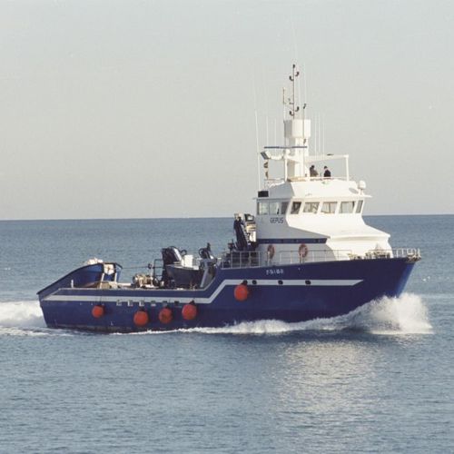 Navire de pêche professionnelle thonier senneur - 5000 - 4000 TC - ARESA SHIPYARD - PRV / en acier