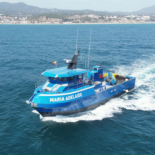 Navire spécial thonier senneur - 3000 - 2500 S RWS - ARESA SHIPYARD - PRV / côtier / grue