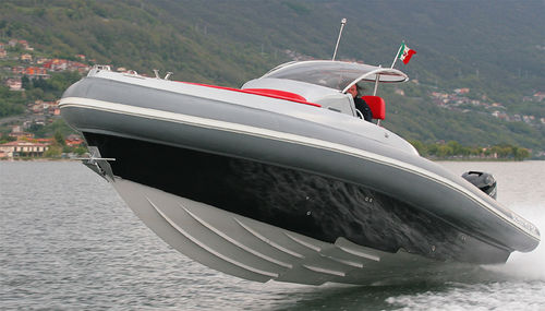 Bateau pneumatique hors-bord - 32 open - Albatro International Srl - bimoteur / semi-rigide / à console centrale