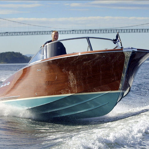Runabout traditionnel - 30 - Dolvik  - in-bord / bimoteur / à double console