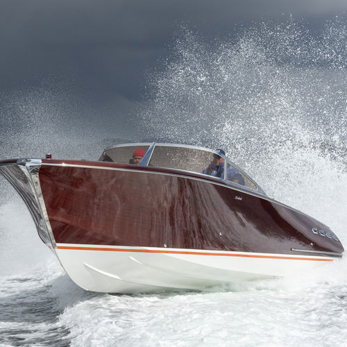 Day-cruiser in-bord - Dolvik D33 - Dolvik  - bimoteur / coque planante / en bois