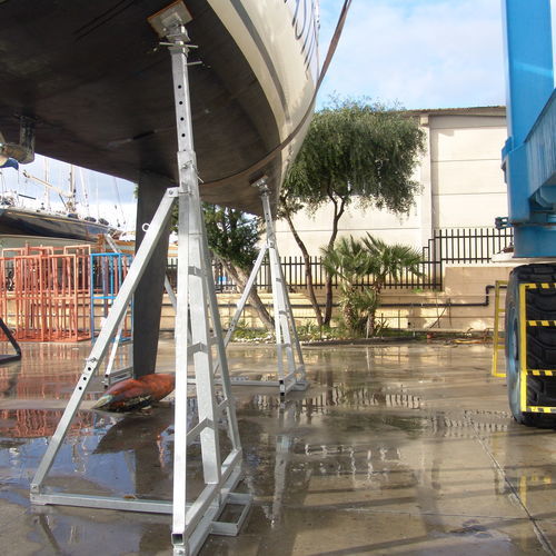 Ber de bateau à moteur - CIR Ton.12 o Ton.15 o Ton.20 o Ton.30 o Ton.50 h. 12/18 - Naval Tecno Sud - pour voilier / ajustable