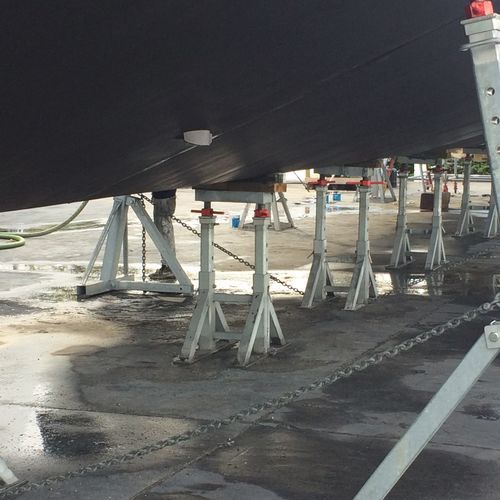 Pied de mise sur cale pour bateau à moteur - TAR2T 40 h. 16/24 - Naval Tecno Sud - ajustable / pour quille / galvanisé