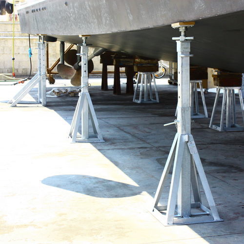 Béquille pour bateau - CV Ton.30 o Ton.50 h. 12/18 - Naval Tecno Sud - ajustable / fixe