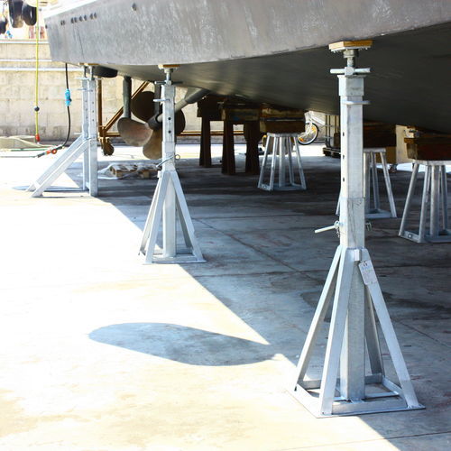 Béquille pour bateau - CV Ton.30 o Ton.50 h. 18/30 - Naval Tecno Sud - ajustable / fixe