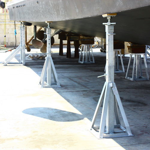 Béquille pour bateau - CV Ton.30 o Ton.50 h. 25/41 - Naval Tecno Sud - ajustable / fixe