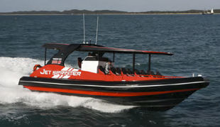 Bateau promenade - JET SPRINTER - Gold Coast Ships Australia - in-bord hydrojet / bateau pneumatique semi-rigide