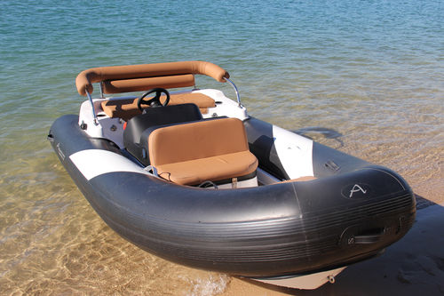 Bateau pneumatique hydrojet - Sprinter F12 - Aquascan Inc - semi-rigide / à console latérale / de sport