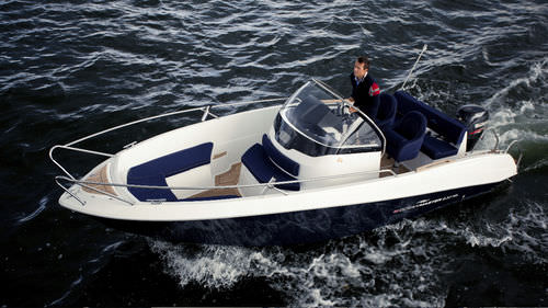 Walkaround hors-bord - 630 Open  - Admiral Boats S.A. - max. 8 personnes / bain de soleil