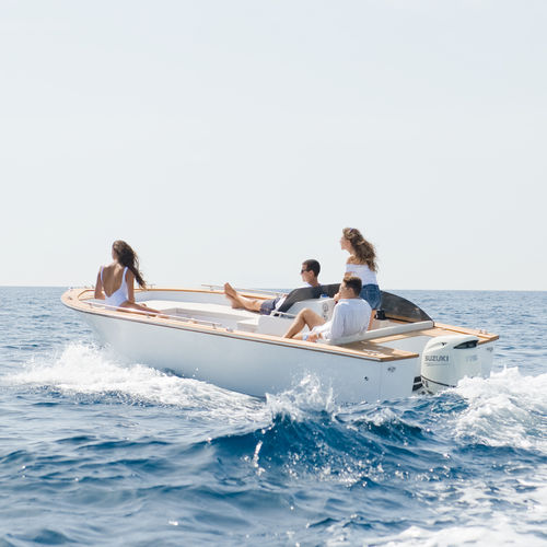 Day-cruiser hors-bord - MB18  - PHIEQUIPE - open / à console latérale / de sport