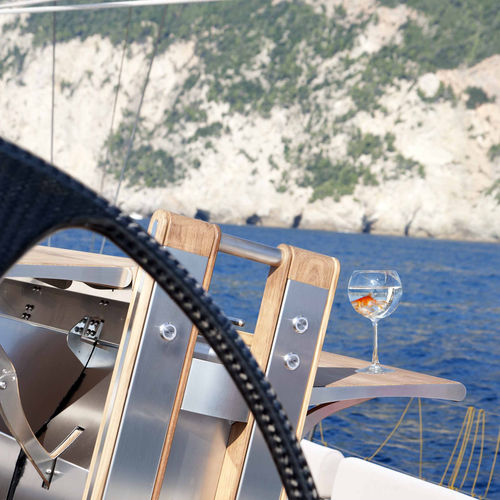 Table de cockpit stabilisée - SWING - Balance Srl - pour yacht / pour voilier / pliante