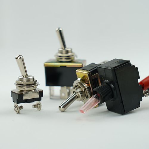 Interrupteur marin - T-13 Series - Yih Sean Enterprise Co., Ltd. (YIS Marine) - d'éclairage / à bascule / LED